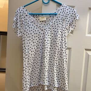 2/$10 Maeve Anthropologie X- Large V-Neck Polka Dot Top excellent condition